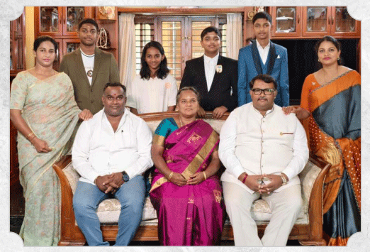 DG’s Mother Lion M. Padma Lion Prof. Prathap Yadav with wife Lion Jayalakshmi P. Yadav with children Vihaan Yadav & Namish Yadav DG’s Brother Lion Rohit Yadav with his wife Lion Nandini R. Yadav with children Hitesh Yadav and Rithvika Yadav